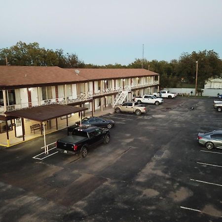 Executive Inn San Saba Екстериор снимка